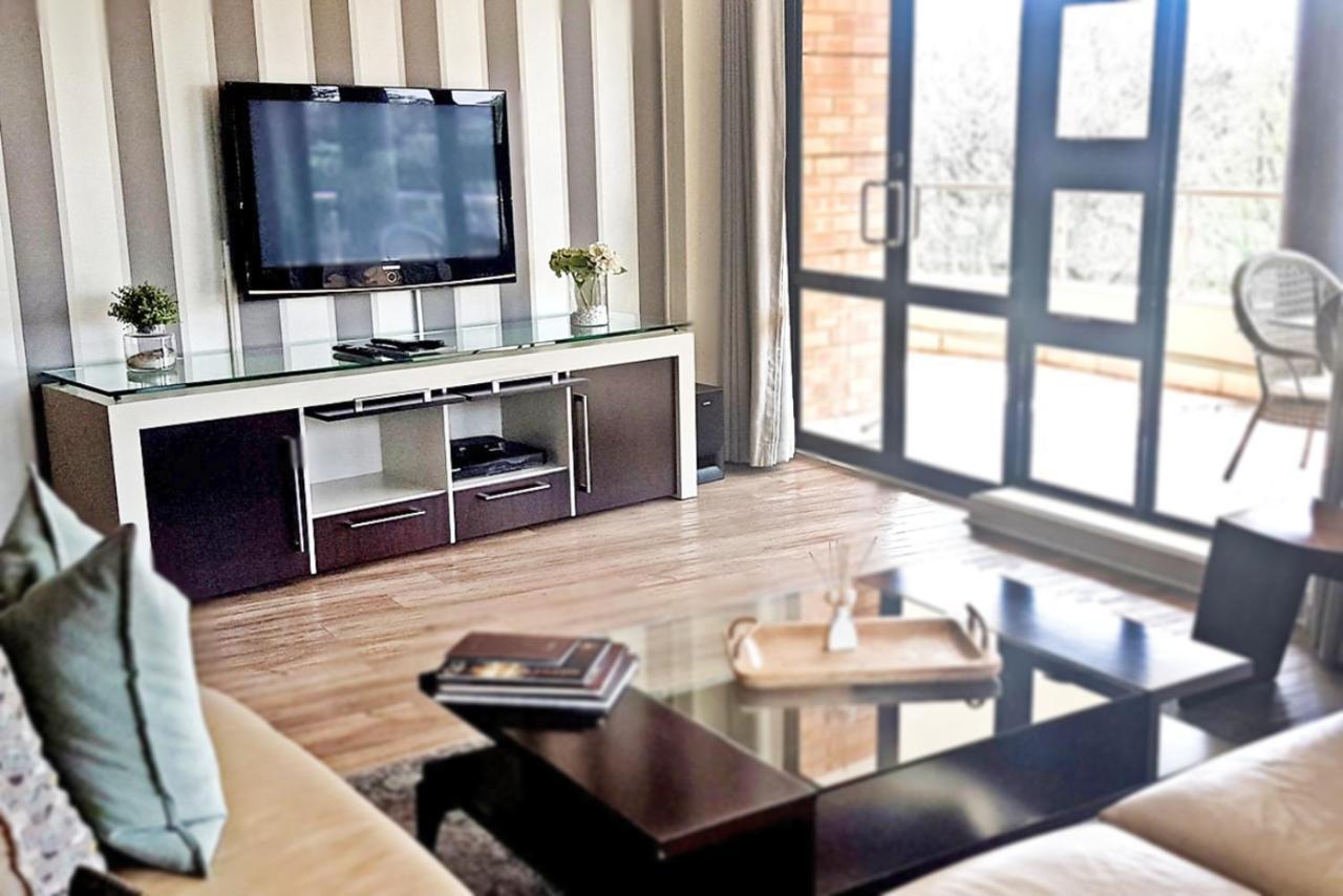 Zuri Residences At Ten Degrees Γιοχάνεσμπουργκ Εξωτερικό φωτογραφία